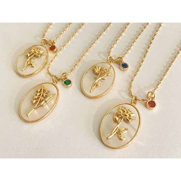 Mother of Pearl - Birth Flower Necklace - Birth Month Jewelry - Botanical Jewelr - Picture 7 of 10